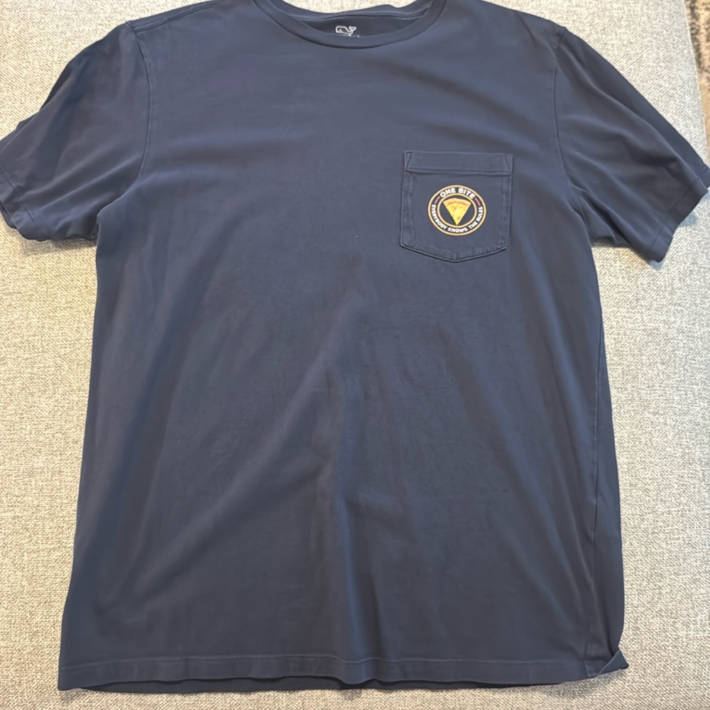 Vineyard Vines One Bite Barstool Tshirt Size Men’s small